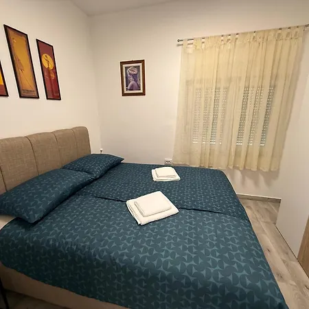 Appartement Seawave - For 4 With Patio, Close To Beach! Vodice