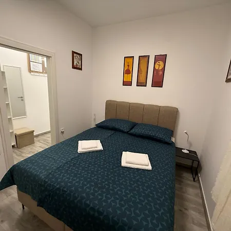 Seawave - For 4 With Patio, Close To Beach! Vodice